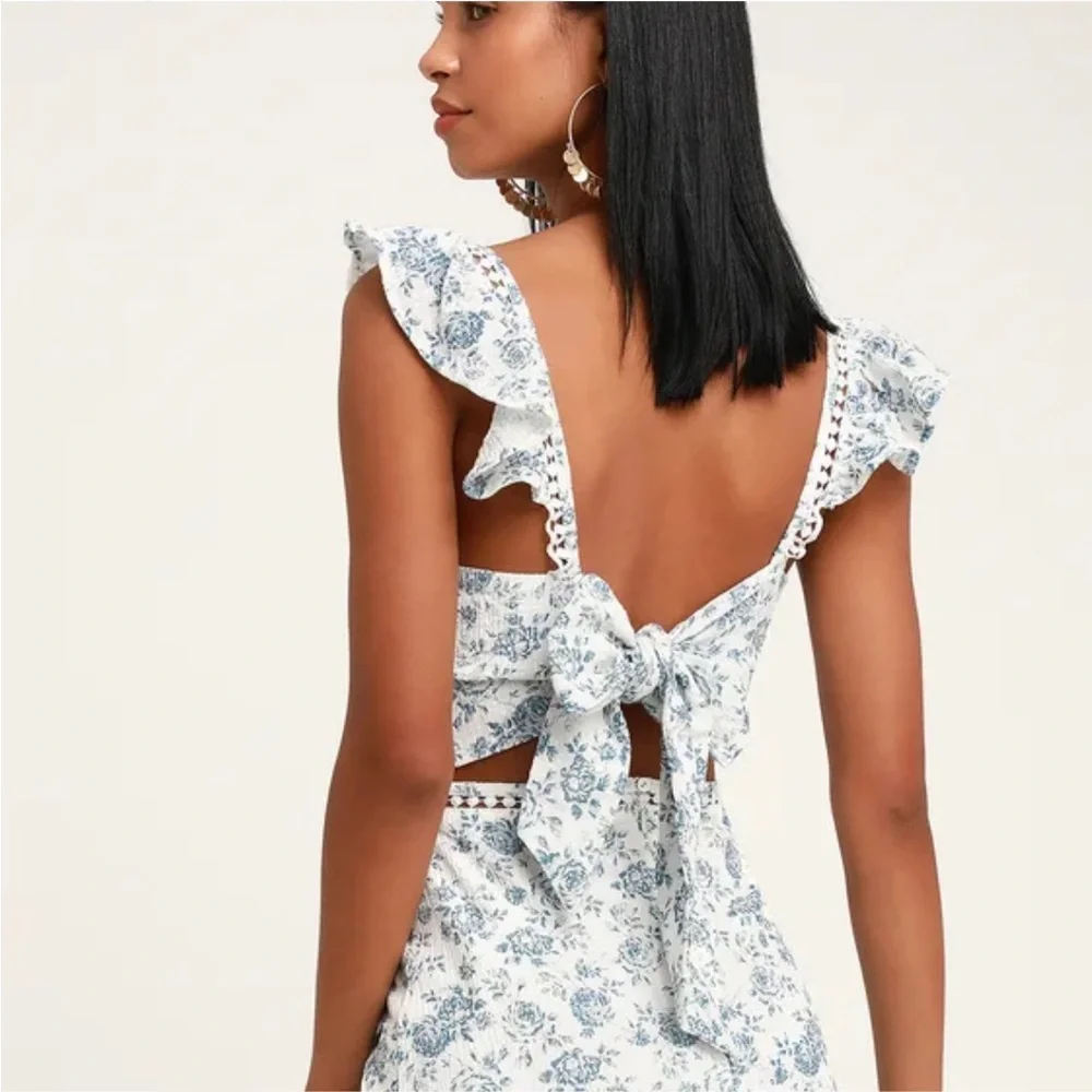 MINKPINK Skye Rose Blue and White Floral Print Mini Dress small - Picture 3 of 8